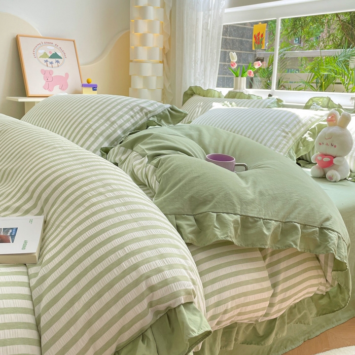 91家纺网 家纺一手货源 找家纺 苏木年华 2024新款水洗棉竖条纹泡泡纱小清新花边四件套 泡泡纱- 草绿