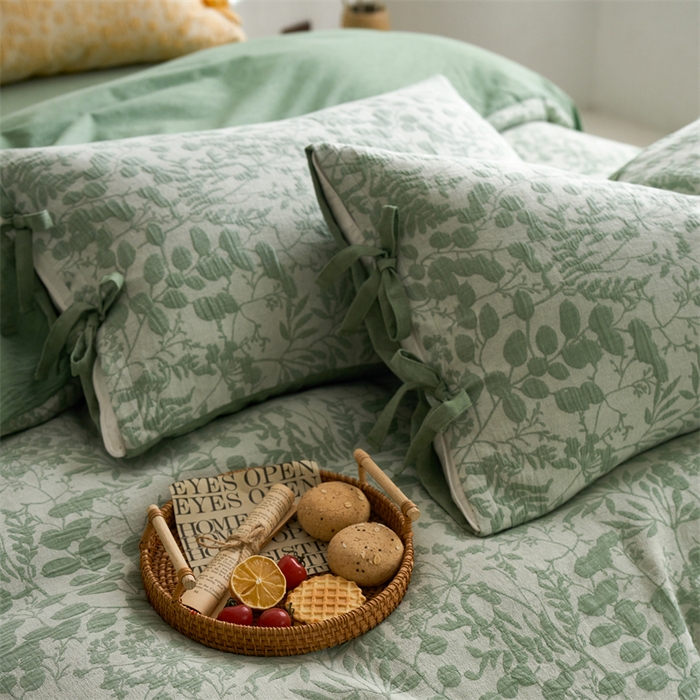 91家纺网 家纺一手货源 找家纺 安莱生活 2024新款高端双层纱栀子花色织大提花蝴蝶结工艺款四件套 栀子花-嫩绿