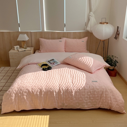 91家纺网 家纺一手货源 找家纺 （总）顾里 2024新款Miu系少女泡泡纱套四件套-风格一（会员-5）