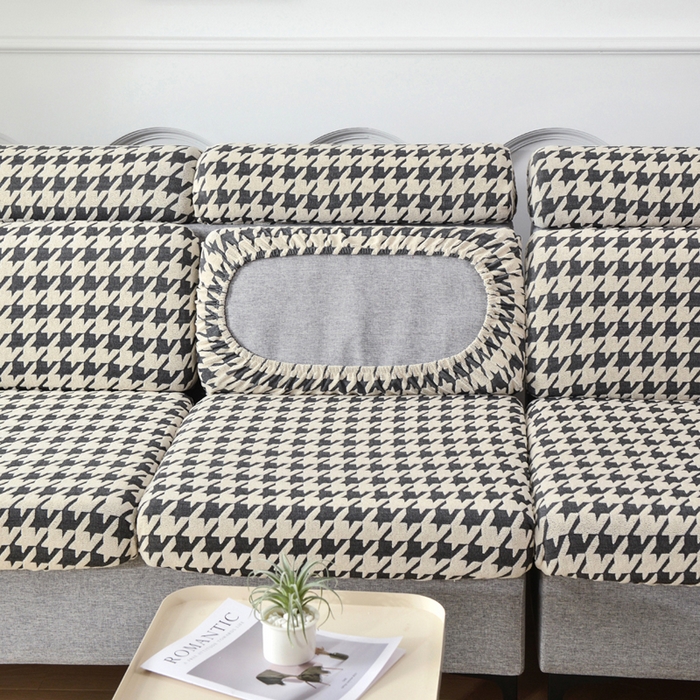 91家纺网 家纺一手货源 找家纺 千彤沙发垫 2024常规款粗线棉麻千鸟格沙发套 黑白