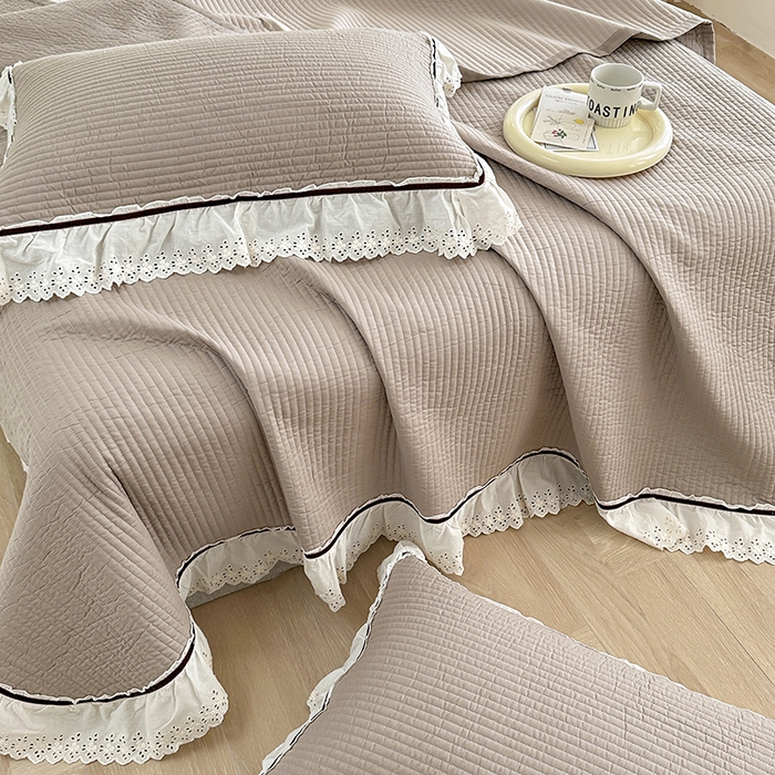 91家纺网 家纺一手货源 找家纺 上喜 热卖双层纱花边款床盖三件套 太空灰