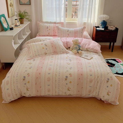 91家纺网 家纺一手货源 找家纺 盛馨 2024全棉高支高密精梳棉小清新碎花四件套纯棉床笠三件套粉色浪漫