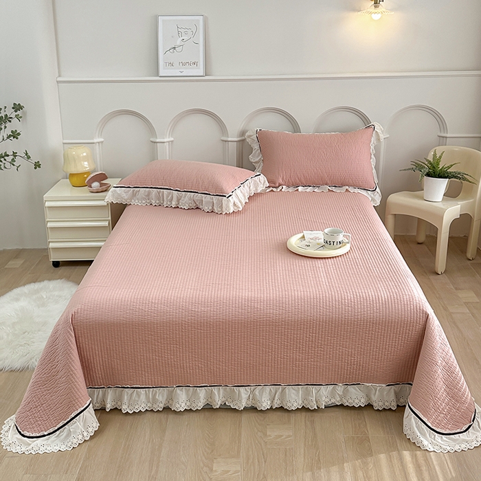 91家纺网 家纺一手货源 找家纺 上喜 热卖双层纱花边款床盖三件套 冰莓粉