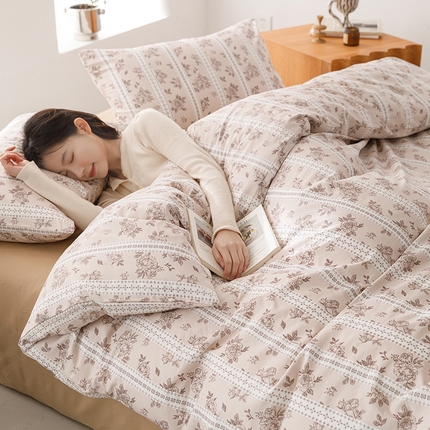 91家纺网 家纺一手货源 找家纺 倾慕家纺 2024新款典雅风全棉13370简约印花系列单被套 原野