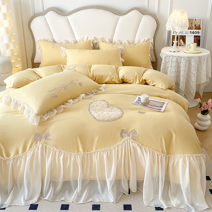 91家纺网 家纺一手货源 找家纺 富盛家纺 2024新款水洗亲肤棉立体刺绣四件套公主风四件套-爱心 爱心—黄