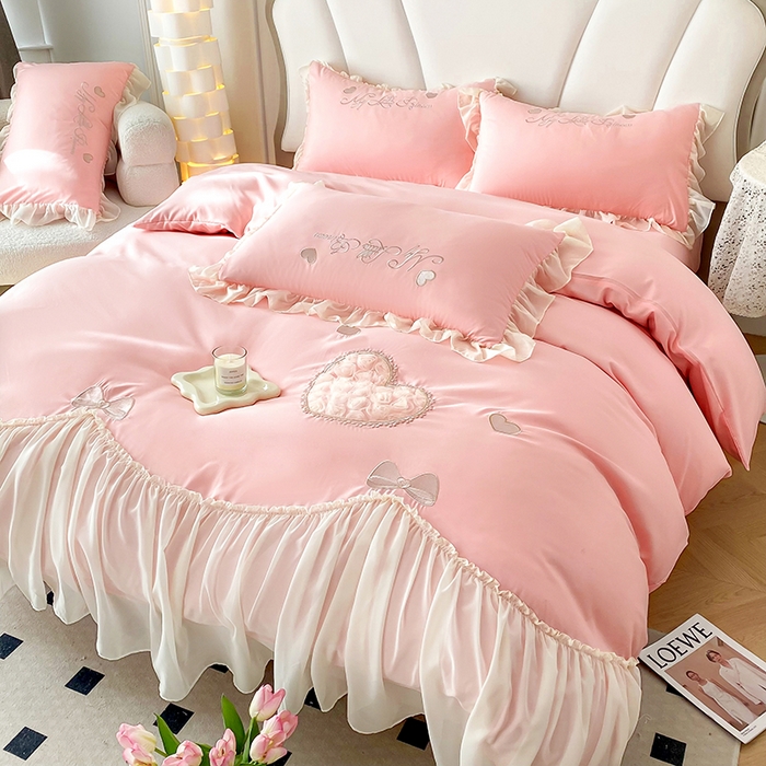 91家纺网 家纺一手货源 找家纺 富盛家纺 2024新款水洗亲肤棉立体刺绣四件套公主风四件套-爱心 爱心—粉