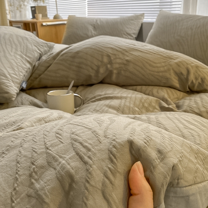 91家纺网 家纺一手货源 找家纺 宜代光年 2024新款60s全棉三层纱四件套 斑马纹