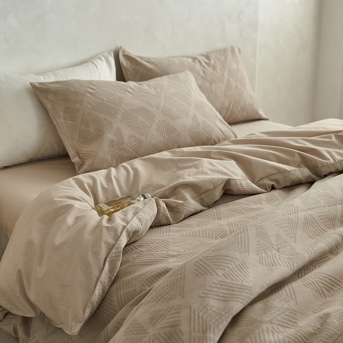 91家纺网 家纺一手货源 找家纺 宜代光年 2024新款60s全棉三层纱四件套 卡曼