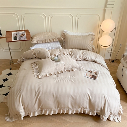 91家纺网 家纺一手货源 找家纺 （总）吾欢心 2025新款miumiu系列贡缎提花棉花边刺绣四件套