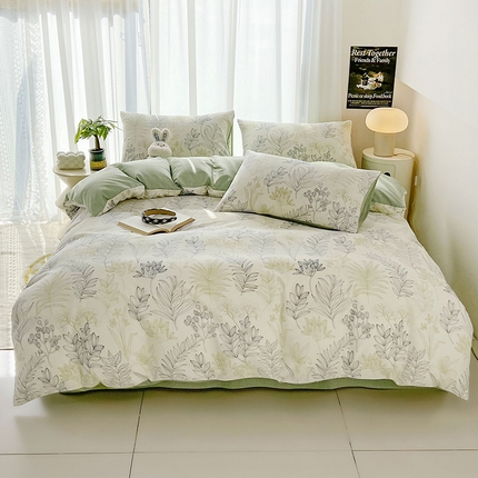 91家纺网 家纺一手货源 找家纺 倾慕家纺 2024新款时尚风全棉13070亲肤印花系列四件套 霜叶绿