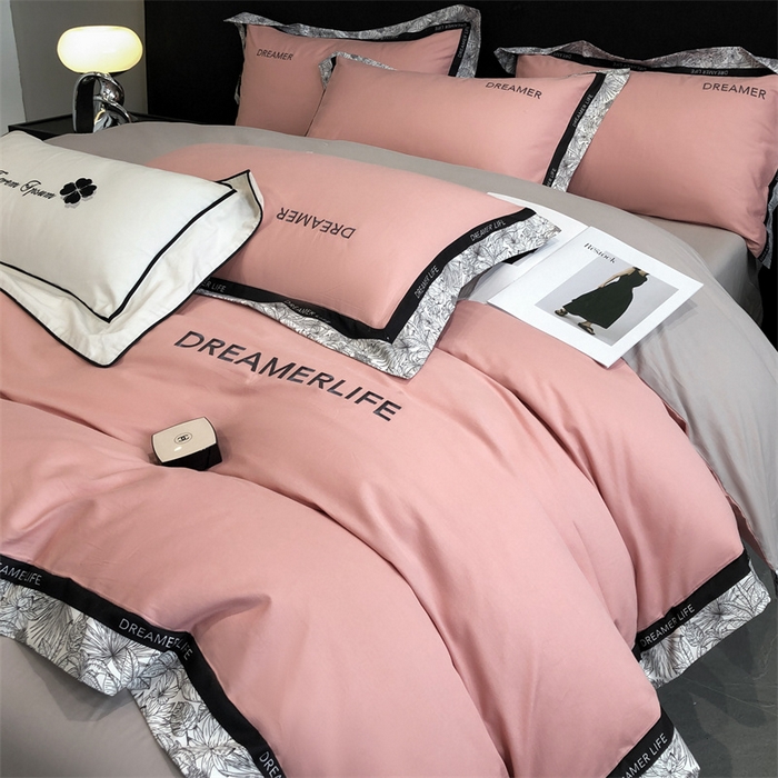 91家纺网 家纺一手货源 找家纺 笙意家纺 2025新款全棉刺绣拼边四件套 浅豆沙+山灰