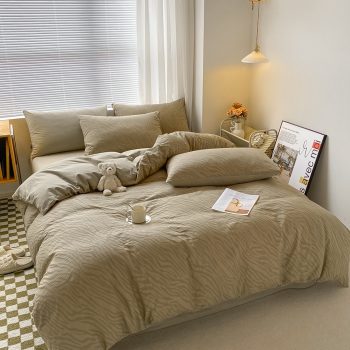 91家纺网 家纺一手货源 找家纺 宜代光年 2024新款60s全棉三层纱四件套 斑马纹