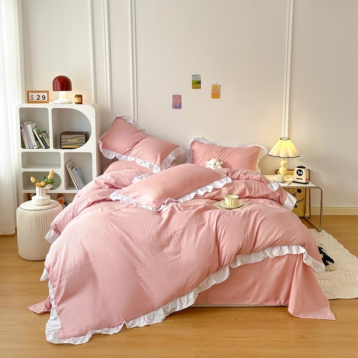 91家纺网 家纺一手货源 找家纺 啊雅家居 2025新款轻奢韩式花边款华夫格四件套 花边款  梦幻粉