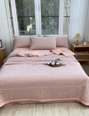 91家纺网 家纺一手货源 找家纺 柠萌 新款全棉色织水洗棉棉花夏被四件套里外全棉夏凉被 蜜粉小格
