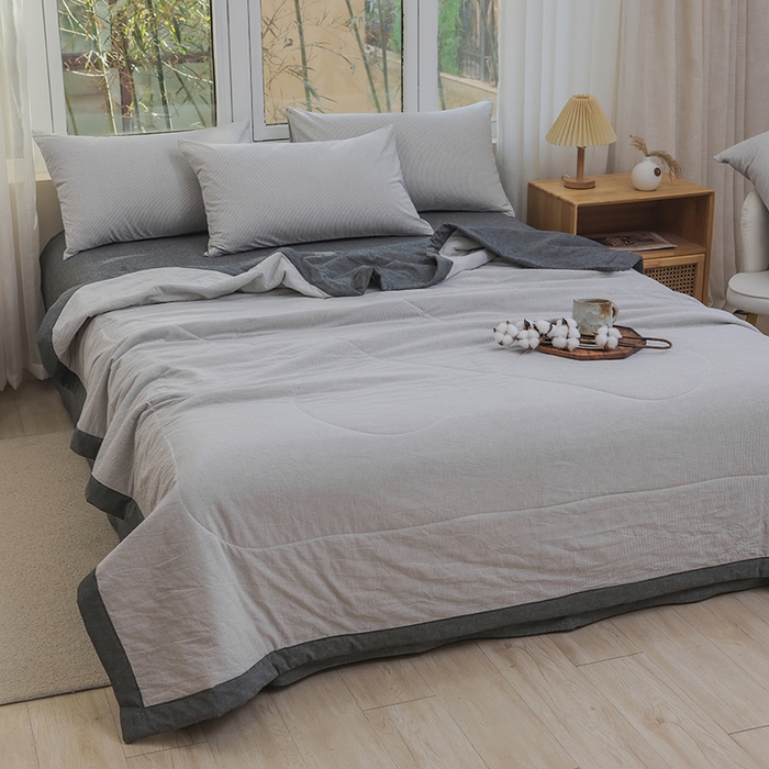91家纺网 家纺一手货源 找家纺 柠萌 新款全棉色织水洗棉棉花夏被四件套里外全棉夏凉被 灰密条