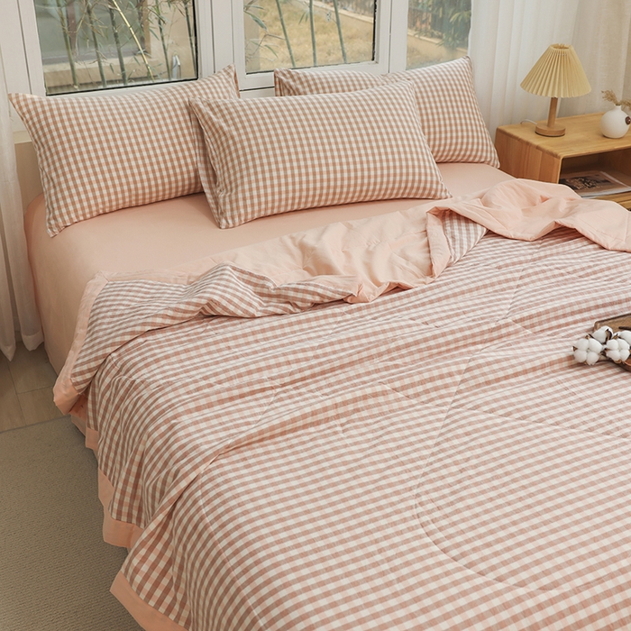 91家纺网 家纺一手货源 找家纺 柠萌 新款全棉色织水洗棉棉花夏被四件套里外全棉夏凉被 蜜粉小格