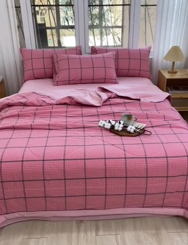 91家纺网 家纺一手货源 找家纺 柠萌 新款全棉色织水洗棉棉花夏被四件套里外全棉夏凉被 瓦尔粉