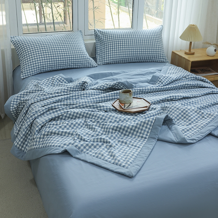 91家纺网 家纺一手货源 找家纺 柠萌 新款全棉色织水洗棉棉花夏被四件套里外全棉夏凉被 浅蓝小格