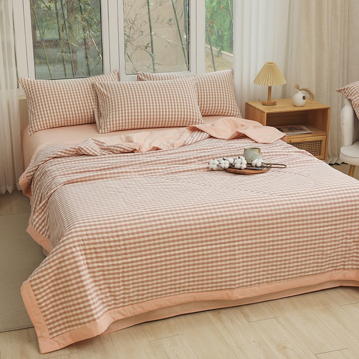 91家纺网 家纺一手货源 找家纺 柠萌 新款全棉色织水洗棉棉花夏被四件套里外全棉夏凉被 蜜粉小格