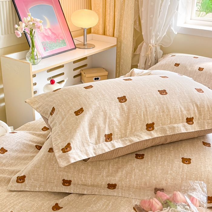 91家纺网 家纺一手货源 找家纺 铭成家纺 2024新款新疆棉喷气印花小清新系列四件套 温暖熊