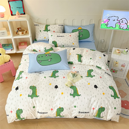 91家纺网 家纺一手货源 找家纺 呗旺鹿  2024新款舒适亲肤全棉40支大平网定位枕萌趣印花卡通四件套 恐龙点点