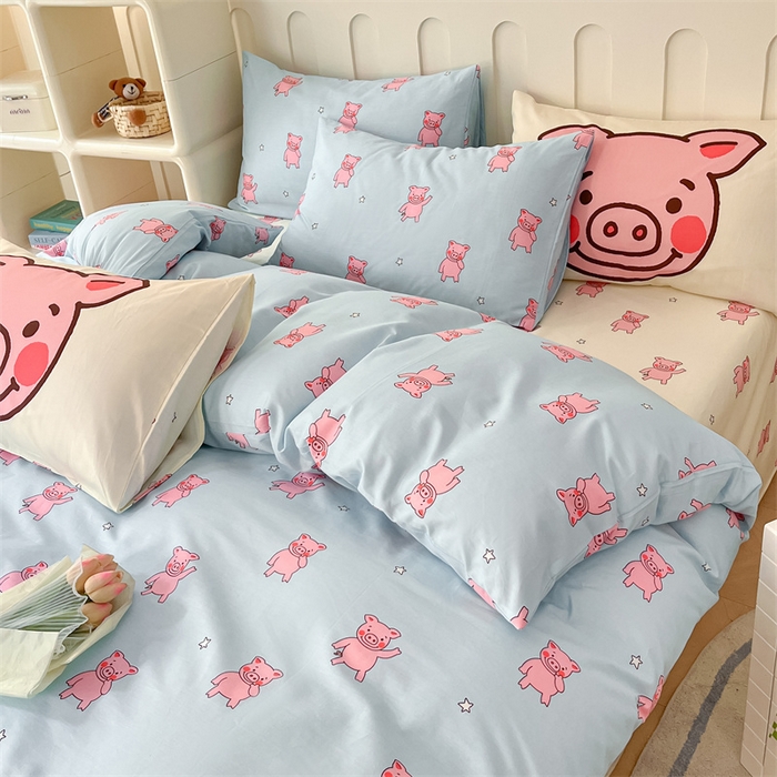 91家纺网 家纺一手货源 找家纺 呗旺鹿  2024新款舒适亲肤全棉40支大平网定位枕萌趣印花卡通四件套 粉小猪