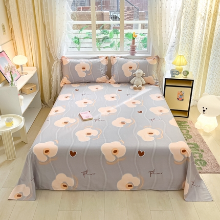 91家纺网 家纺一手货源 找家纺 铭成家纺 2024新款新疆棉喷气印花小清新系列单床单 梦甜-灰