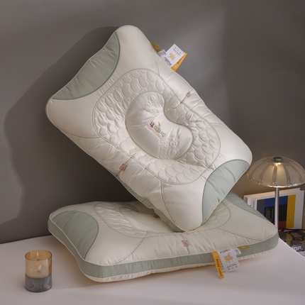 91家纺网 家纺一手货源 找家纺 （总）姝辰 2024新款福豆太空乳胶护颈椎枕助睡眠慢回弹枕头枕芯