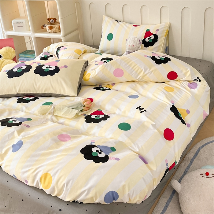 91家纺网 家纺一手货源 找家纺 呗旺鹿  2024新款舒适亲肤全棉40支大平网定位枕萌趣印花卡通四件套 彩色煤球