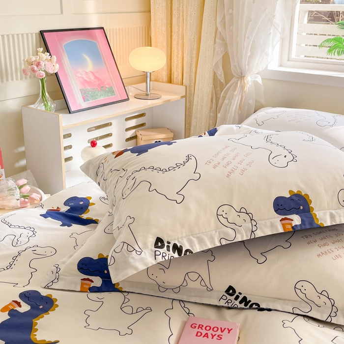 91家纺网 家纺一手货源 找家纺 铭成家纺 2024新款新疆棉喷气印花小清新系列单品枕套 面包龙