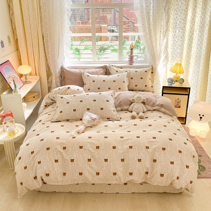 91家纺网 家纺一手货源 找家纺 铭成家纺 2024新款新疆棉喷气印花小清新系列四件套 温暖熊