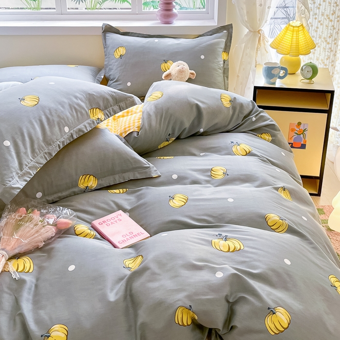 91家纺网 家纺一手货源 找家纺 铭成家纺 2024新款新疆棉喷气印花小清新系列单被套 神秘南瓜-灰