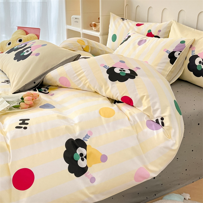 91家纺网 家纺一手货源 找家纺 呗旺鹿  2024新款舒适亲肤全棉40支大平网定位枕萌趣印花卡通四件套 彩色煤球