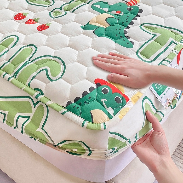 91家纺网 家纺一手货源 找家纺 九亭家纺 2024新款A类抗菌全棉夹棉防水床笠 防水款-鳄鱼日记