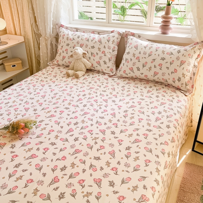 91家纺网 家纺一手货源 找家纺 铭成家纺 2024新款新疆棉喷气印花小清新系列单床单 望凝香