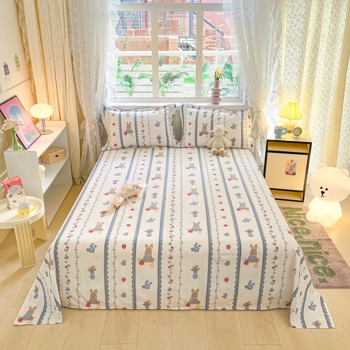 91家纺网 家纺一手货源 找家纺 铭成家纺 2024新款新疆棉喷气印花小清新系列单床单 草莓花期