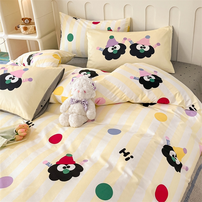 91家纺网 家纺一手货源 找家纺 呗旺鹿  2024新款舒适亲肤全棉40支大平网定位枕萌趣印花卡通四件套 彩色煤球