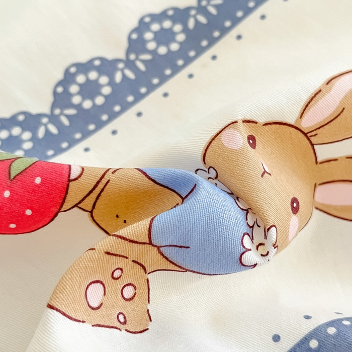 91家纺网 家纺一手货源 找家纺 铭成家纺 2024新款新疆棉喷气印花小清新系列四件套 草莓花期