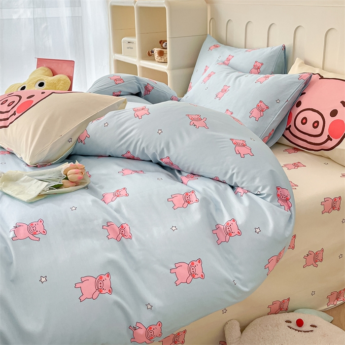 91家纺网 家纺一手货源 找家纺 呗旺鹿  2024新款舒适亲肤全棉40支大平网定位枕萌趣印花卡通四件套 粉小猪