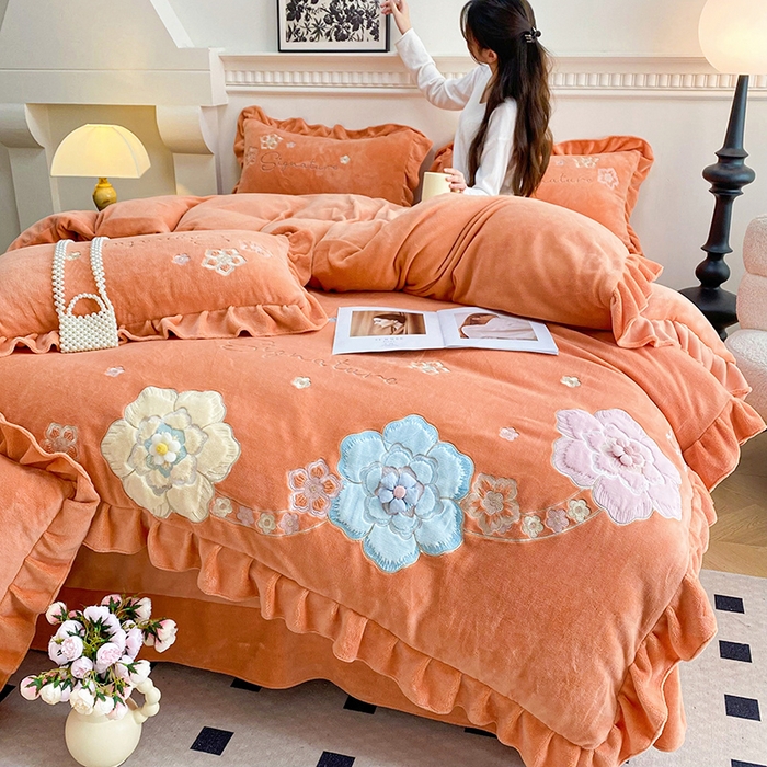 91家纺网 家纺一手货源 找家纺 可以家居 2024新款高克重全消光绣花四件套-潘多拉 爱玛橙