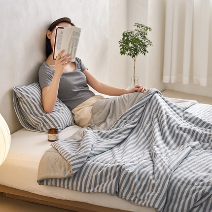 91家纺网 家纺一手货源 找家纺 （总）莱宁被业 2024新款A类全棉天竺棉云纹凉感丝夏被