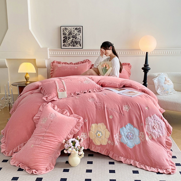 91家纺网 家纺一手货源 找家纺 可以家居 2024新款高克重全消光绣花四件套-潘多拉 豆沙粉