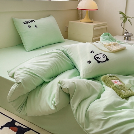 梦嘉居 2024新款直播热款A类ins风多巴胺色超柔亲肤磨毛纯色水洗棉毛巾绣套件-四件套 幸运熊猫-清新绿