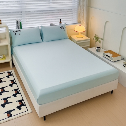 梦嘉居 2024新款直播热款A类ins风多巴胺色超柔亲肤磨毛纯色水洗棉毛巾绣套件-单床笠 幸运熊猫-天空蓝