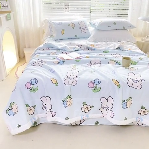 91家纺网 家纺一手货源 找家纺 莱宁被业 2024新款喷气全棉正反纯棉印花夏凉被全棉夏被四件套 a萝卜兔蓝