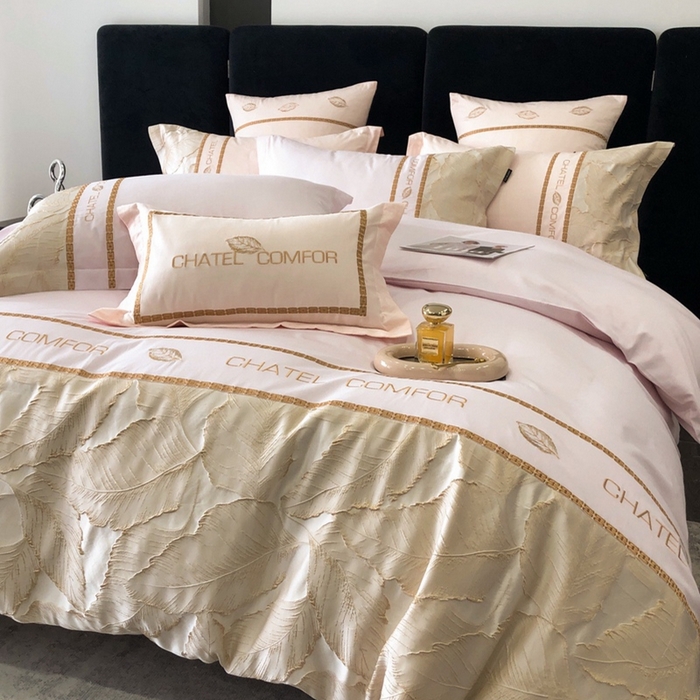 91家纺网 家纺一手货源 找家纺 卡姿家纺 2024新款秋冬优雅刺绣四件-茱丽叶 茱丽叶-微微紫