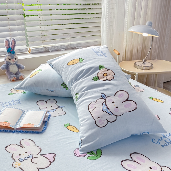 91家纺网 家纺一手货源 找家纺 莱宁被业 2024新款喷气全棉正反纯棉印花夏凉被全棉夏被四件套 a萝卜兔蓝