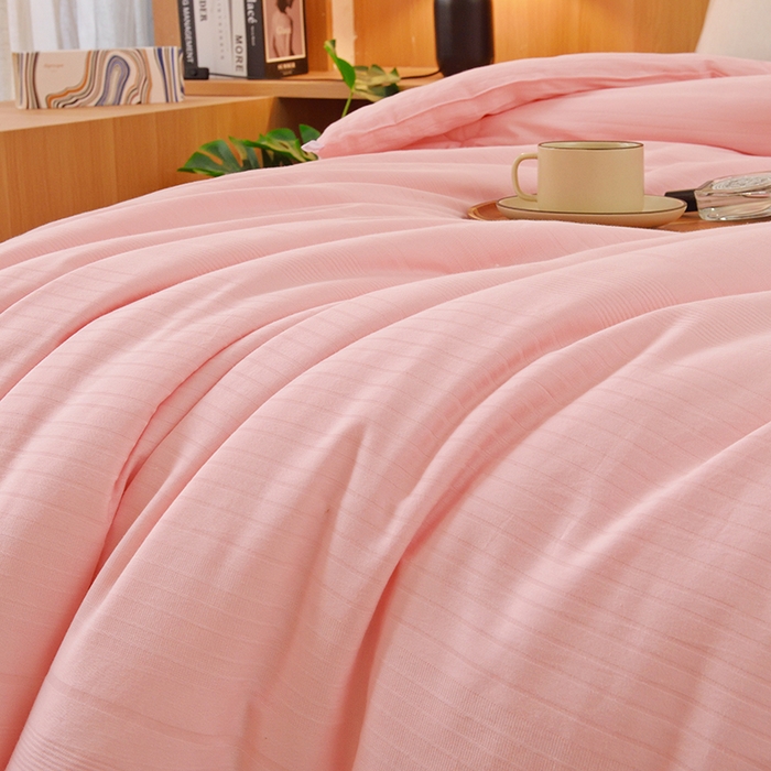 91家纺网 家纺一手货源 找家纺 启优家纺 2024新款全棉羽丝绒被子 粉色