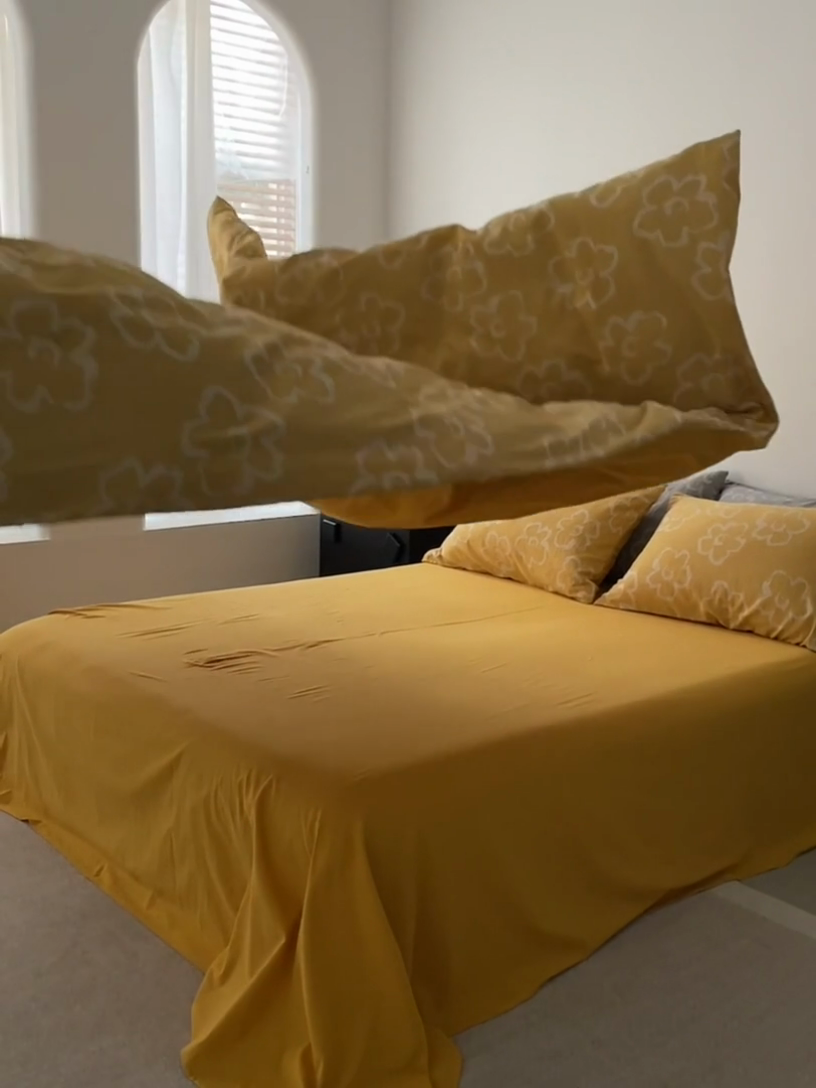 91家纺网 家纺一手货源 找家纺 （总）安莱生活 2024新款双层纱大提花悠然纽扣宽边工艺款