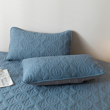 91家纺网 家纺一手货源 找家纺 久云居 2024新款全棉防水枕套 宾利蓝